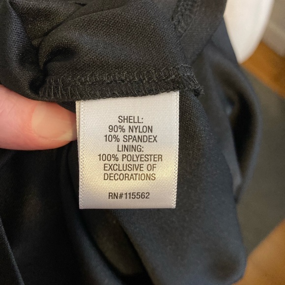 EUC dress! Only worn once - Picture 9 of 13